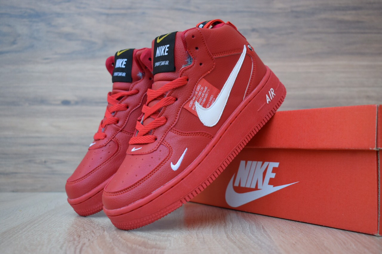 Женские зимние кроссовки в стиле Nike Air Force 1 Mid LV8, кожа, цигейка, красные с белым 36 (23 см)
Женские зимние кроссовки в стиле Nike Air Force 1 Mid LV8, кожа, цигейка, красные с белым 36 (23 см)