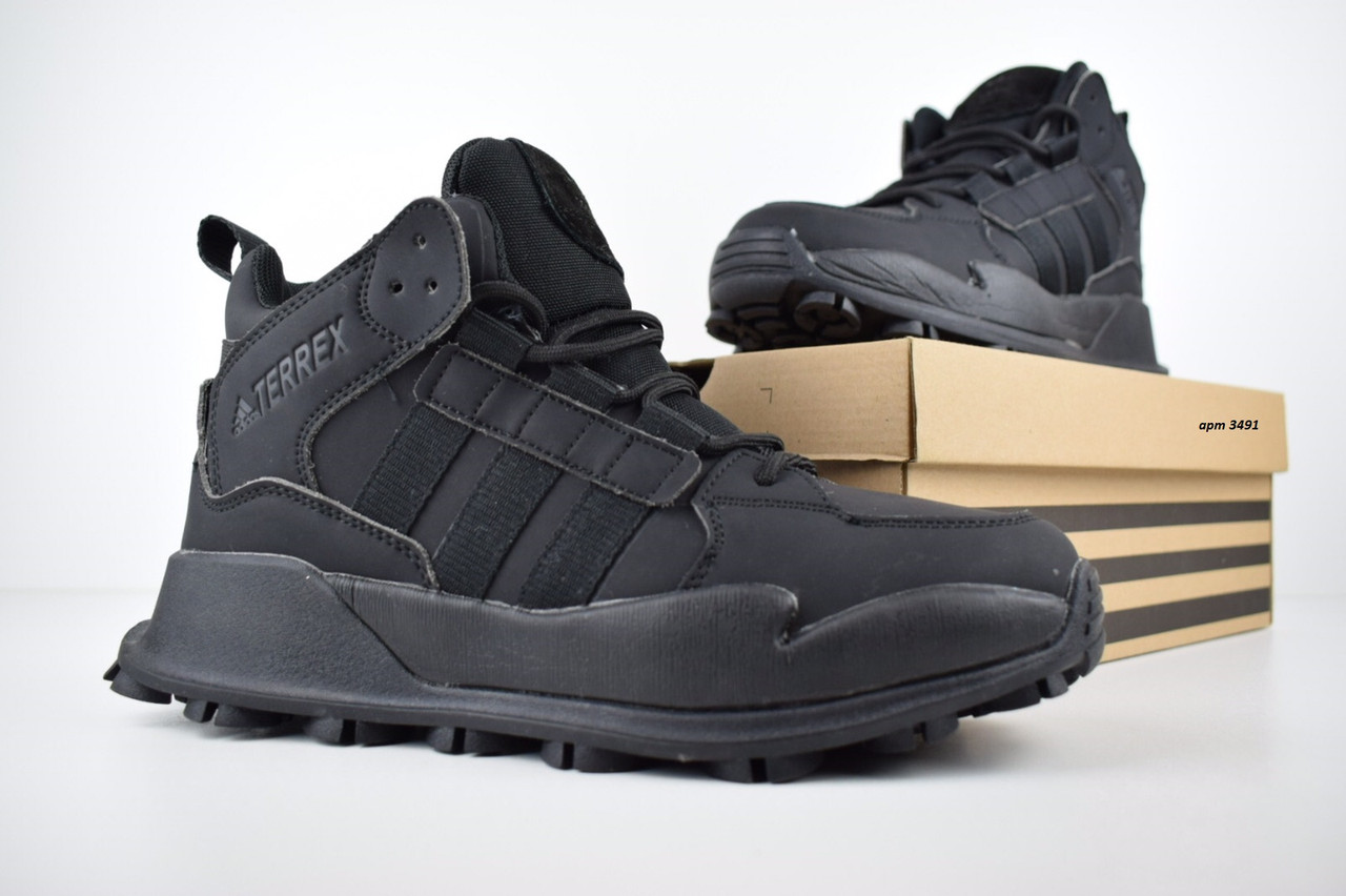 Мужские зимние кроссовки на меху в стиле Adidas Terrex, нубук, цегейка, черные 41 (26 см), размеры:41,42,44
Мужские зимние кроссовки на меху в стиле Adidas Terrex, нубук, цегейка, черные 41 (26 см), размеры:41,42,44