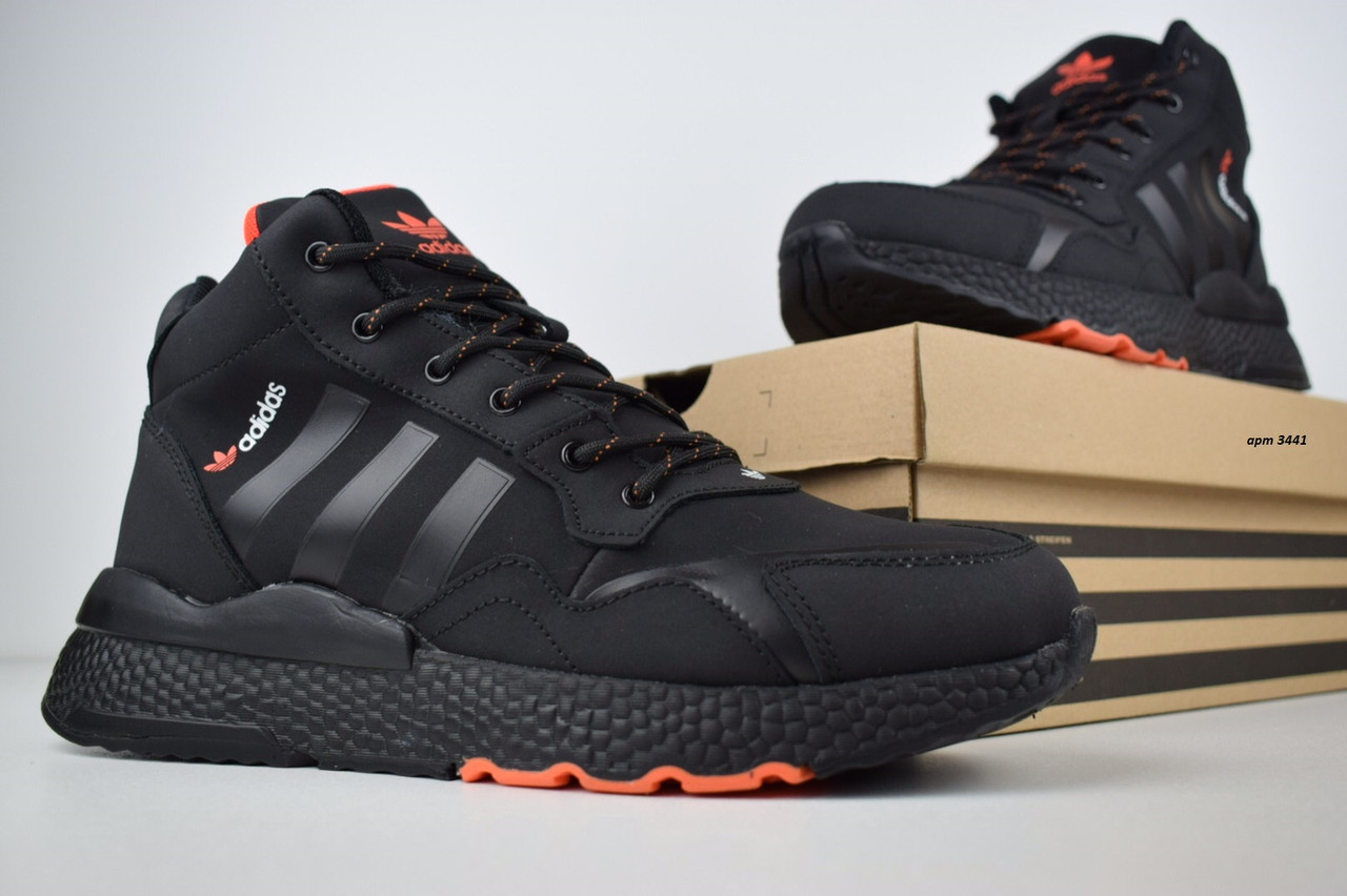 Мужские зимние кроссовки на меху в стиле Adidas Jogger, кожа, черные с оранжевым 46 (29,5 см)
Мужские зимние кроссовки на меху в стиле Adidas Jogger, кожа, черные с оранжевым 46 (29,5 см)