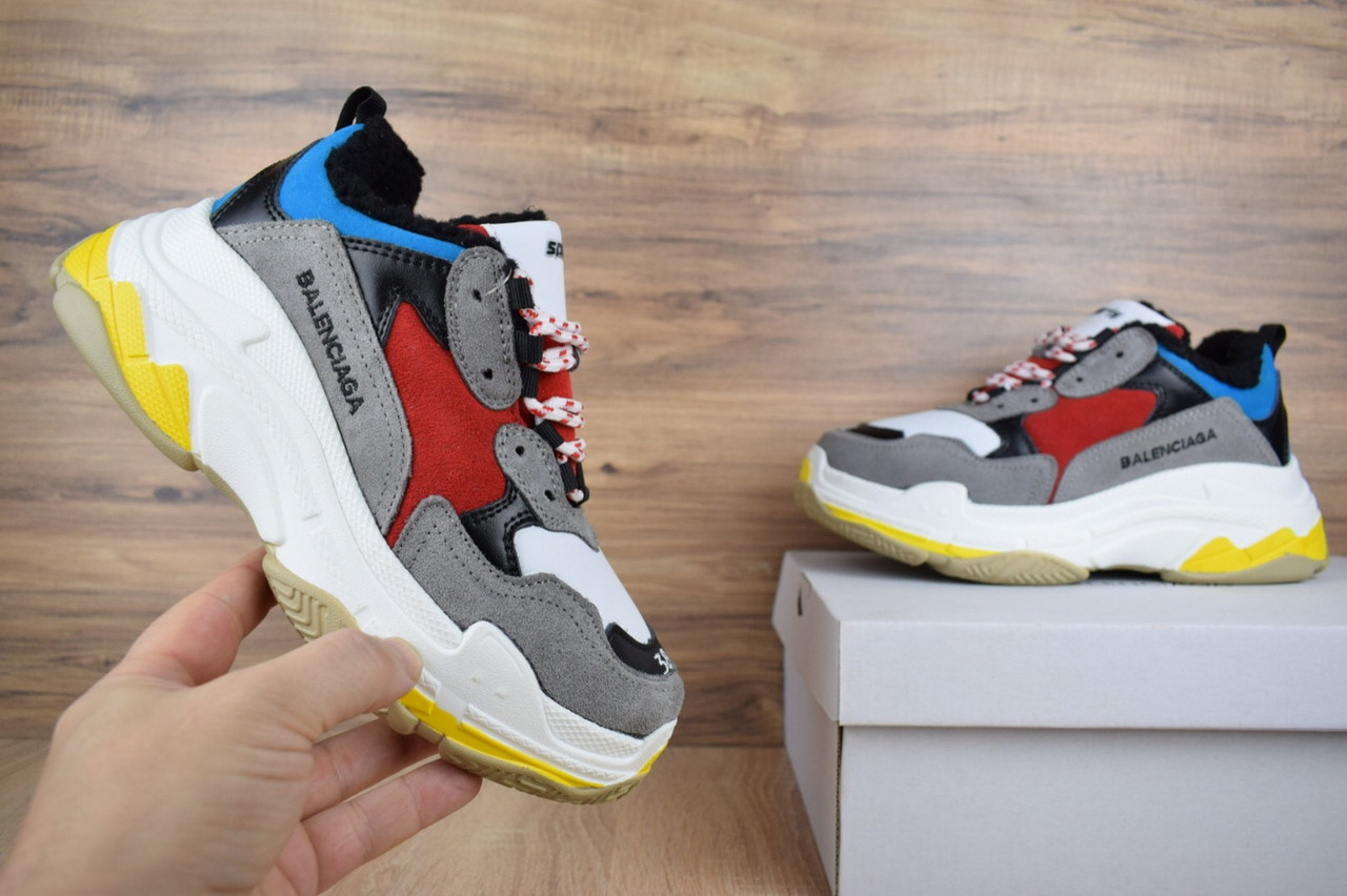Женские зимние кроссовки в стиле Balenciaga Triple S, кожа, замша, овчина, разноцветные 40
Женские зимние кроссовки в стиле Balenciaga Triple S, кожа, замша, овчина, разноцветные 40