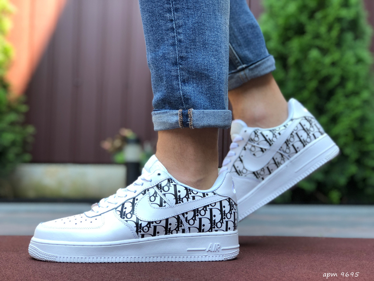 Кроссовки мужские Nike Air Force 1 Low x Dior белые, Найк Аир Форс, натуральная кожа, прошиты. Код SD-9695
Кроссовки мужские Nike Air Force 1 Low x Dior белые, Найк Аир Форс, натуральная кожа, прошиты. Код SD-9695