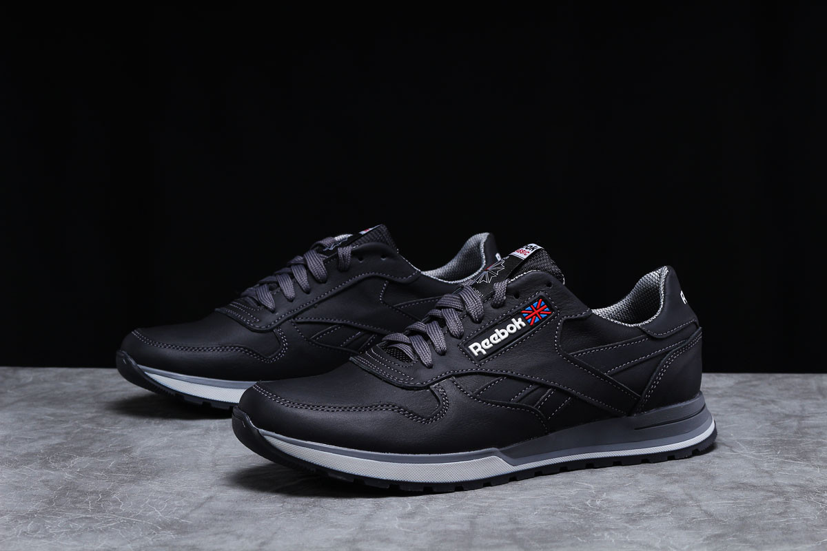 Кроссовки мужские 17681, Reebok Classic, черные, < 40 41 44 > р. 40-26,5см. 44
Кроссовки мужские 17681, Reebok Classic, черные, < 40 41 44 > р. 40-26,5см. 44