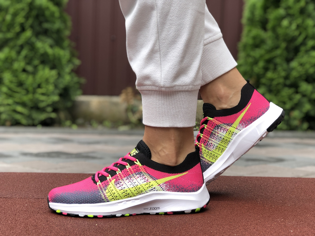 Кроссовки женские Nike Zoom розовые, Найк Зум, текстильные, прошиты. Код SD-9592 37
Кроссовки женские Nike Zoom розовые, Найк Зум, текстильные, прошиты. Код SD-9592 37