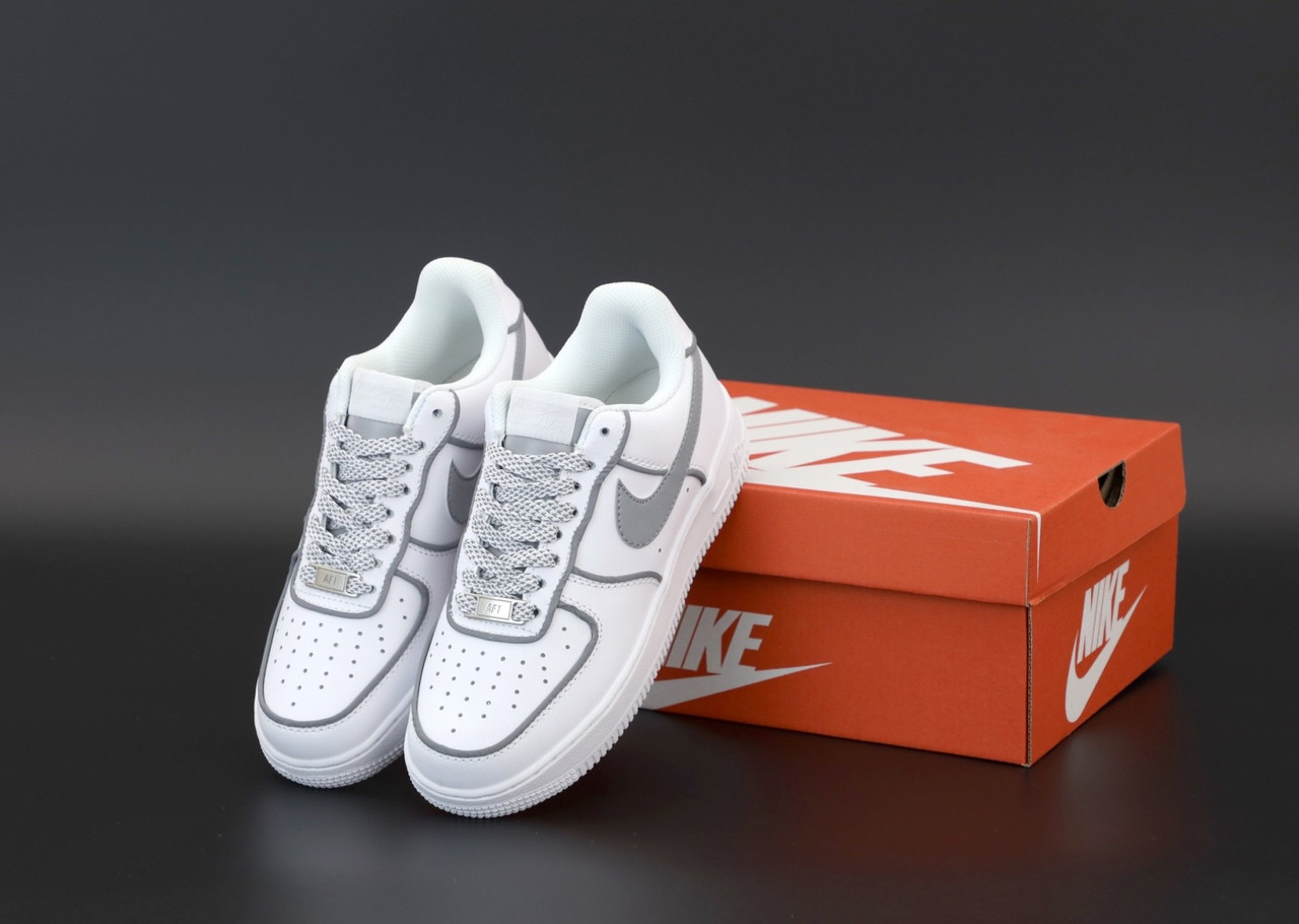 Кроссовки женские Nike Air Force белые, рефлектив, Найк Аир Форс, натуральная кожа, прошиты. Код KD-12271 да, 39, Весна\осень
Кроссовки женские Nike Air Force белые, рефлектив, Найк Аир Форс, натуральная кожа, прошиты. Код KD-12271 да, 39, Весна\осень