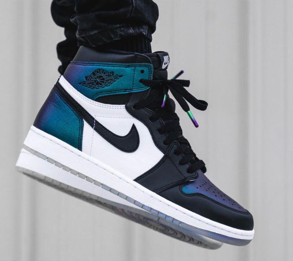 Мужские кроссовки Nike Air Jordan 1 High Retro Patent Chameleon / Найк Аир Джордан 1 Ретро Хамелеон 43, Синий
Мужские кроссовки Nike Air Jordan 1 High Retro Patent Chameleon / Найк Аир Джордан 1 Ретро Хамелеон 43, Синий