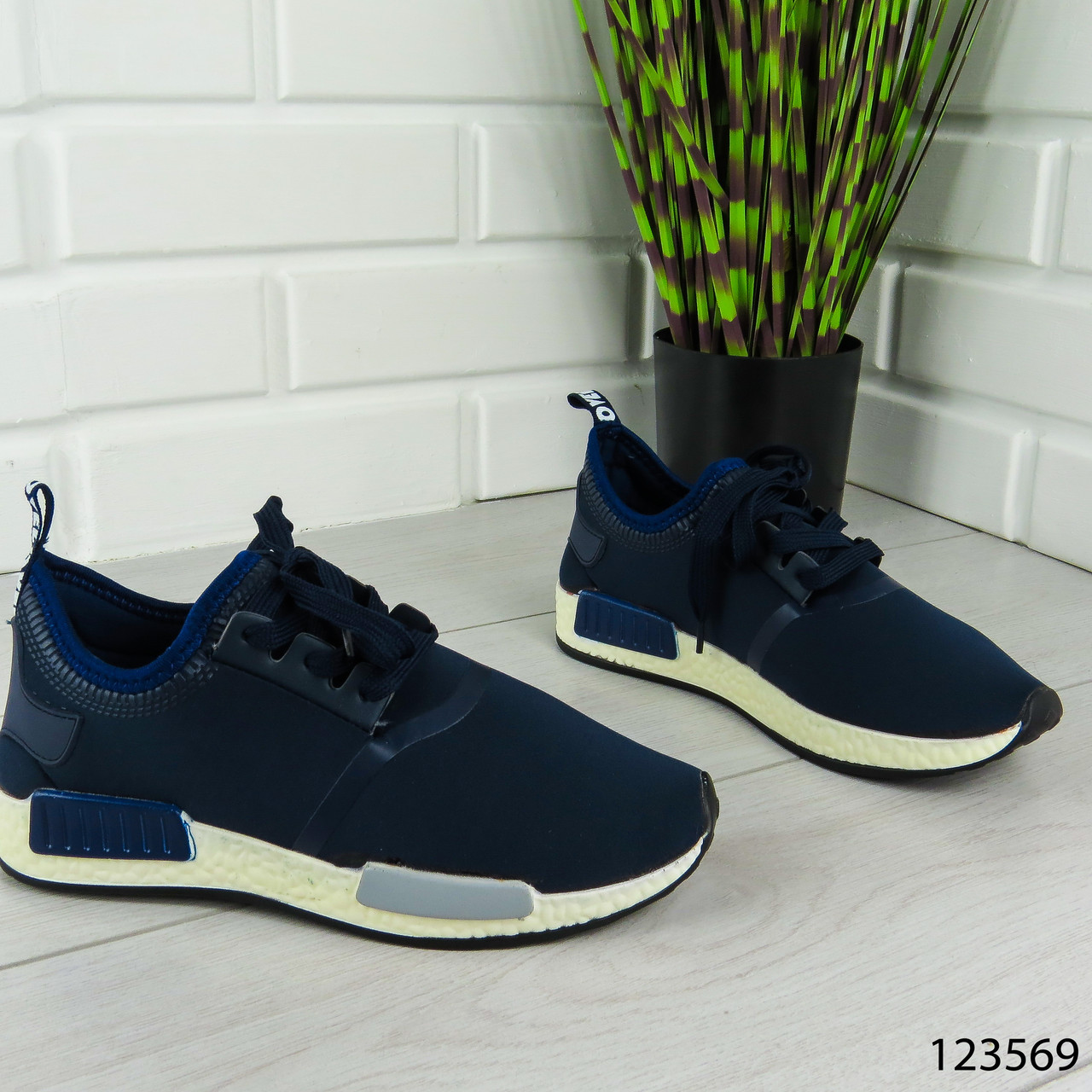 Кроссовки женские, синие в стиле "Adidas" текстильные, сникерсы женские, мокасины женские, повседневная обувь 39
Кроссовки женские, синие в стиле "Adidas" текстильные, сникерсы женские, мокасины женские, повседневная обувь 39