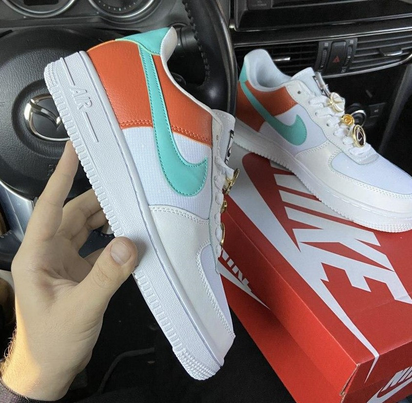Nike Air Force 1 Cosmic Clay | кроссовки женские; белые/оранжевые/бирюзовые; осенние/весенние; найк 40, Оранжевый
Nike Air Force 1 Cosmic Clay | кроссовки женские; белые/оранжевые/бирюзовые; осенние/весенние; найк 40, Оранжевый