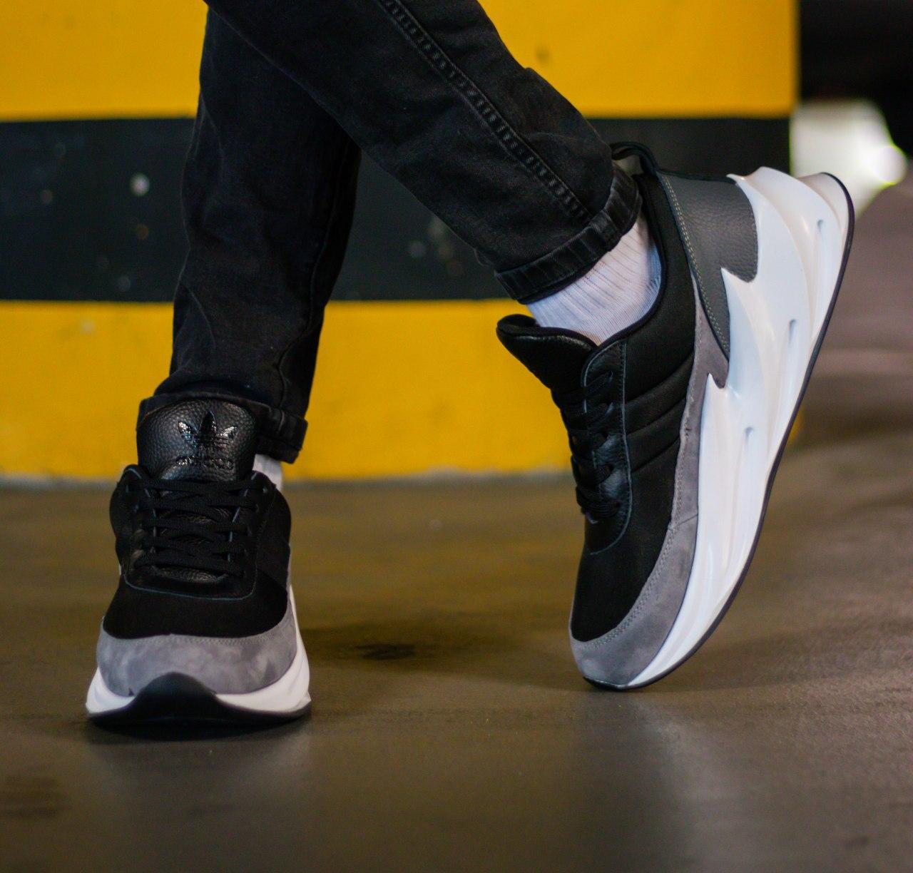 Мужские кроссовки серо-черные с белой подошвой Adidas Sharks Gray Black Адидас Шаркс Грей Блек, Черный
Мужские кроссовки серо-черные с белой подошвой Adidas Sharks Gray Black Адидас Шаркс Грей Блек, Черный