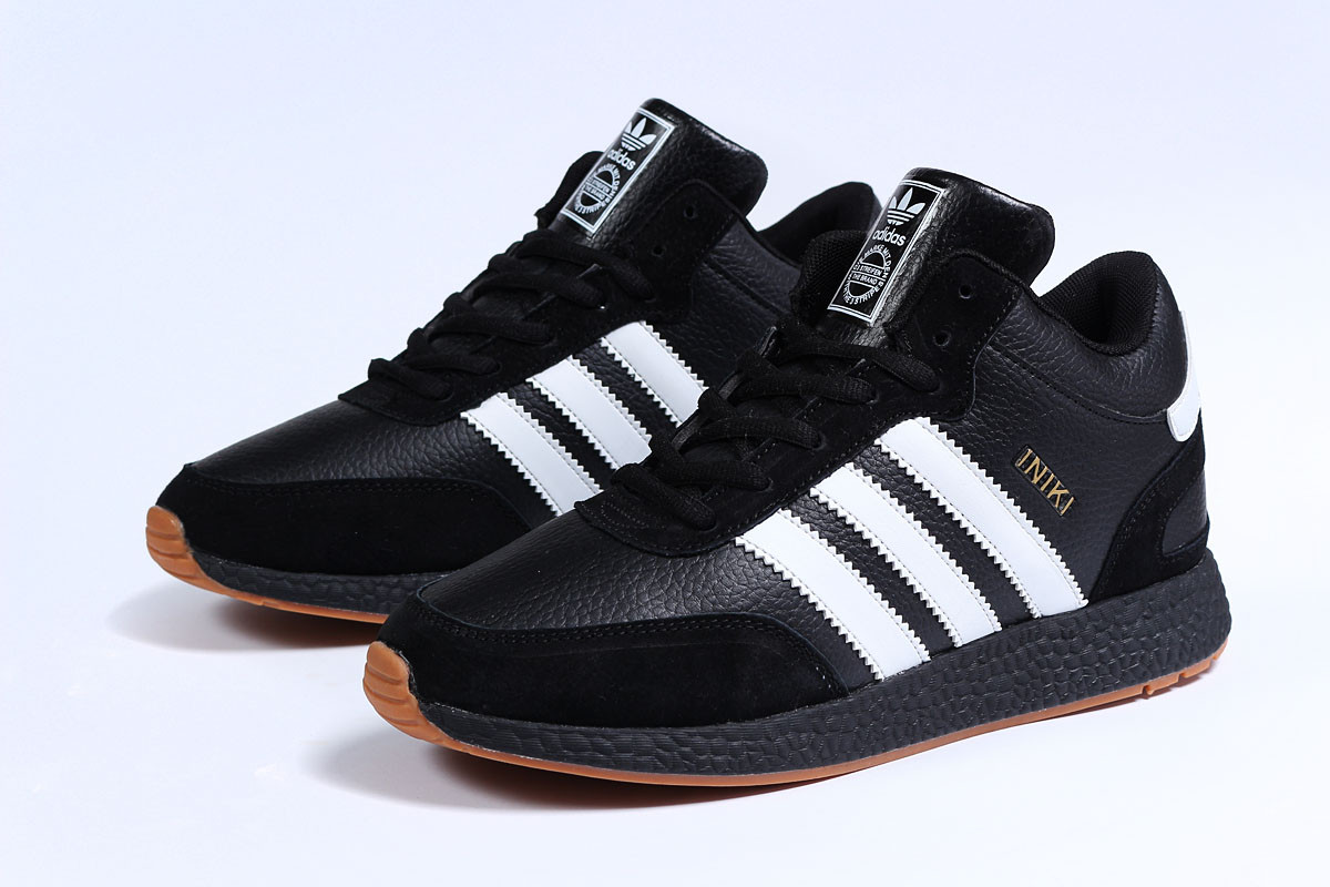 Мужские зимние ботинки на меху Adidas Iniki, натуральная кожа, черные с белым 41 (26 см)
Мужские зимние ботинки на меху Adidas Iniki, натуральная кожа, черные с белым 41 (26 см)