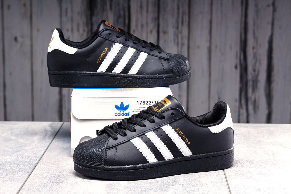 Женские кроссовки Adidas Superstar, черные с белым 40 (25,5 см), размеры:36,37,38,39,40,41
Женские кроссовки Adidas Superstar, черные с белым 40 (25,5 см), размеры:36,37,38,39,40,41