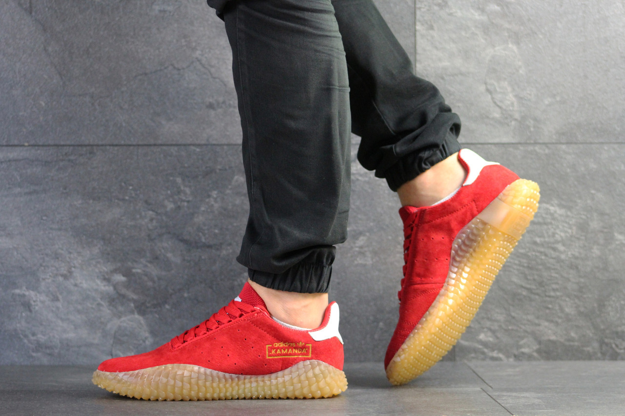 Мужские кроссовки в стиле Adidas Kamanda, замша, красные 42(26,8 см), размеры:42,43,44,45,46
Мужские кроссовки в стиле Adidas Kamanda, замша, красные 42(26,8 см), размеры:42,43,44,45,46