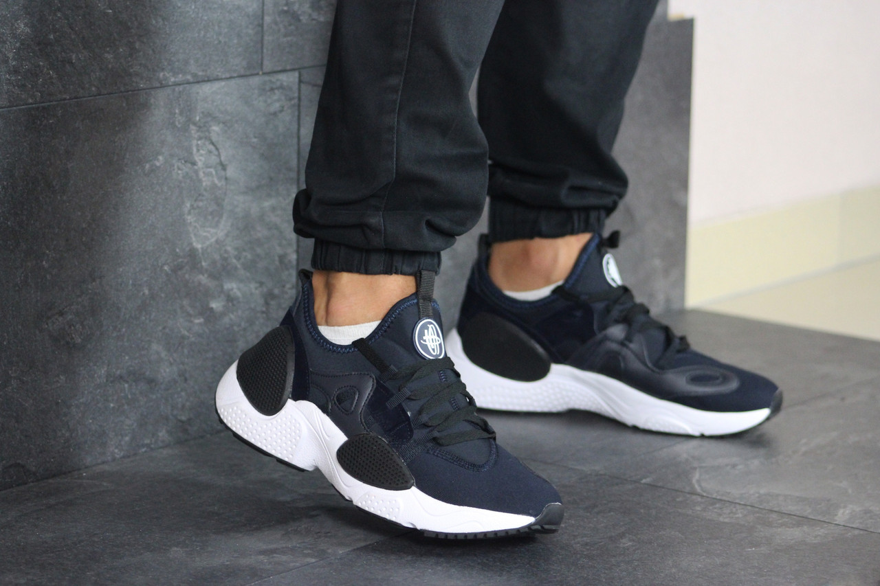 Мужские кроссовки в стиле Nike Air Huarache, текстиль, синие с белым 44(28,5 см), размеры:42,44,45
Мужские кроссовки в стиле Nike Air Huarache, текстиль, синие с белым 44(28,5 см), размеры:42,44,45