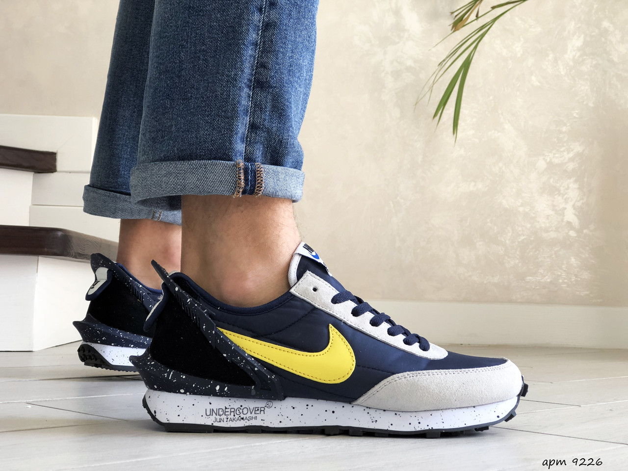 Мужские кроссовки Nike Undercover Jun Takahashi, замша, текстиль, синие с желтым 44(28 см), размеры:42,43,44
Мужские кроссовки Nike Undercover Jun Takahashi, замша, текстиль, синие с желтым 44(28 см), размеры:42,43,44