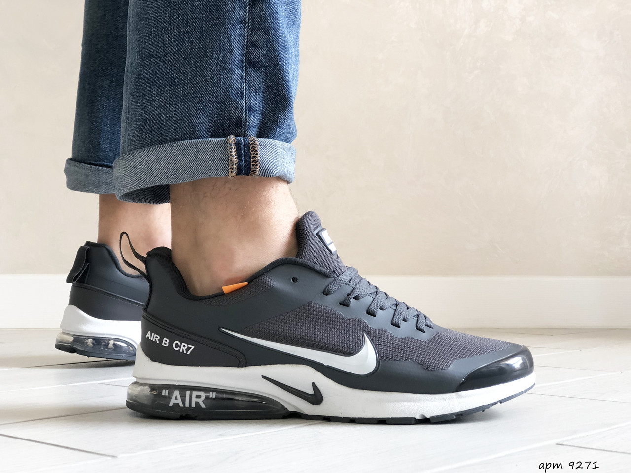 Мужские кроссовки в стиле Nike Air Presto CR7, сетка, серые с белым, 42р(27 см), размеры:42,44
Мужские кроссовки в стиле Nike Air Presto CR7, сетка, серые с белым, 42р(27 см), размеры:42,44