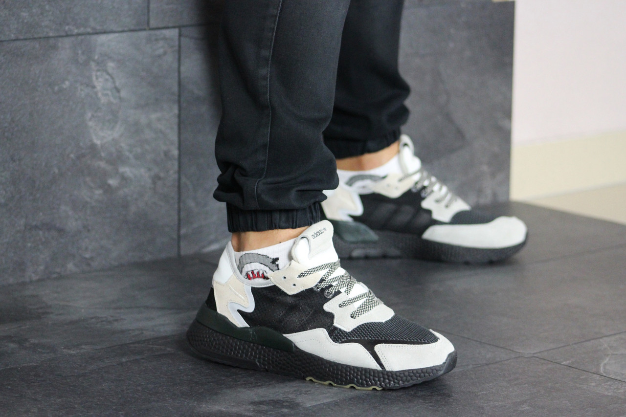 Мужские кроссовки в стиле Adidas Nite Jogger Boost, сетка, замша, бежевые с черным 45(28,5 см), размеры:41,45
Мужские кроссовки в стиле Adidas Nite Jogger Boost, сетка, замша, бежевые с черным 45(28,5 см), размеры:41,45