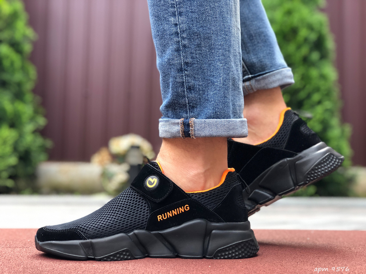 Мужские кроссовки в стиле Running, сетка, черные, 41 (25,8 см), размеры:41,42,43,44,45
Мужские кроссовки в стиле Running, сетка, черные, 41 (25,8 см), размеры:41,42,43,44,45