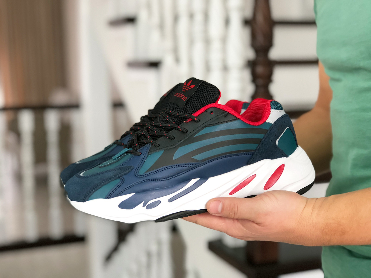 Мужские кроссовки в стиле Adidas Yeezy Boost 700, кожа, замша, синие с черным 45(28,5 см), размеры:43,44,45
Мужские кроссовки в стиле Adidas Yeezy Boost 700, кожа, замша, синие с черным 45(28,5 см), размеры:43,44,45