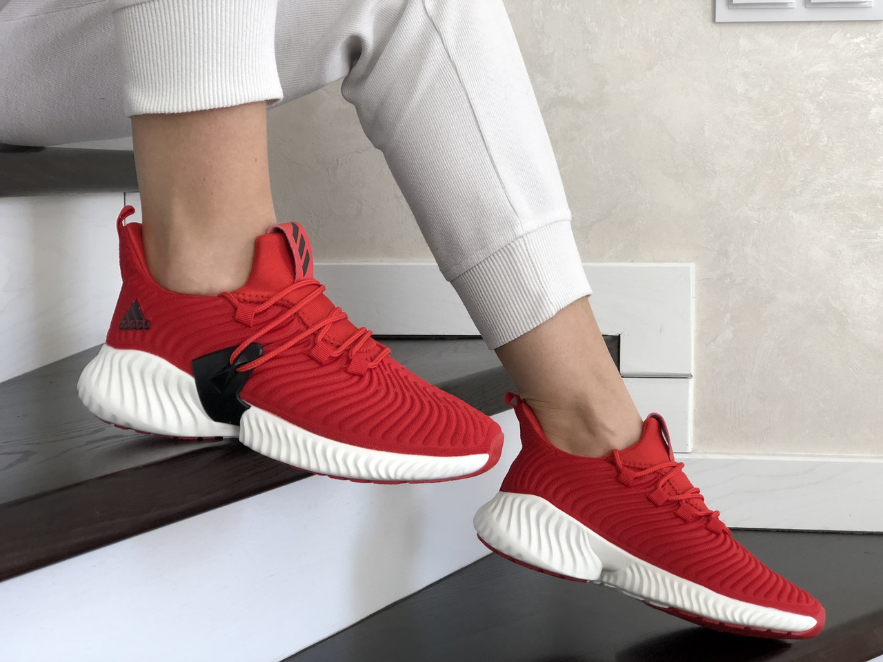 Женские кроссовки в стиле Adidas, текстиль, красные с белым 38(24 см), размеры:36,38,39,41
Женские кроссовки в стиле Adidas, текстиль, красные с белым 38(24 см), размеры:36,38,39,41