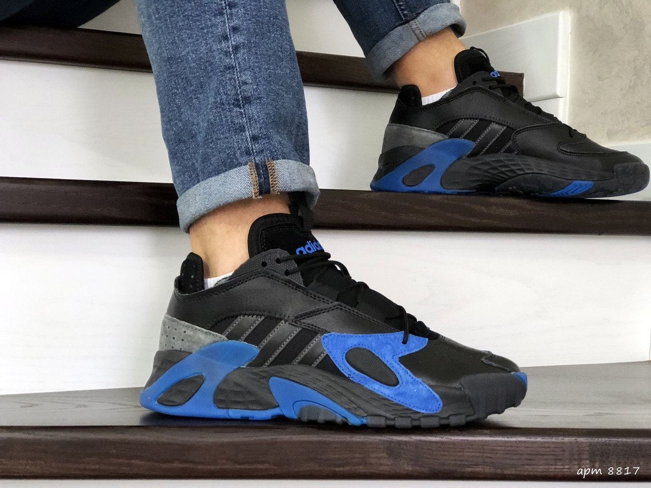 Мужские кроссовки в стиле Adidas Streetball, кожа, замша, черные с синим 43(27,8 см), размеры:43,44
Мужские кроссовки в стиле Adidas Streetball, кожа, замша, черные с синим 43(27,8 см), размеры:43,44