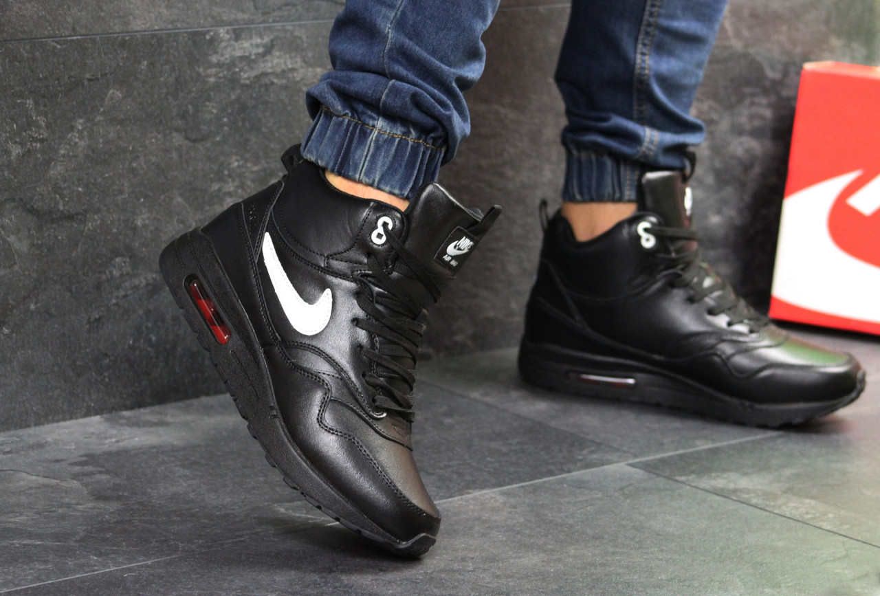 Мужские зимние кроссовки в стиле Nike Air Max 87, черные 45 (28,8 см), размеры:43,45,46
Мужские зимние кроссовки в стиле Nike Air Max 87, черные 45 (28,8 см), размеры:43,45,46