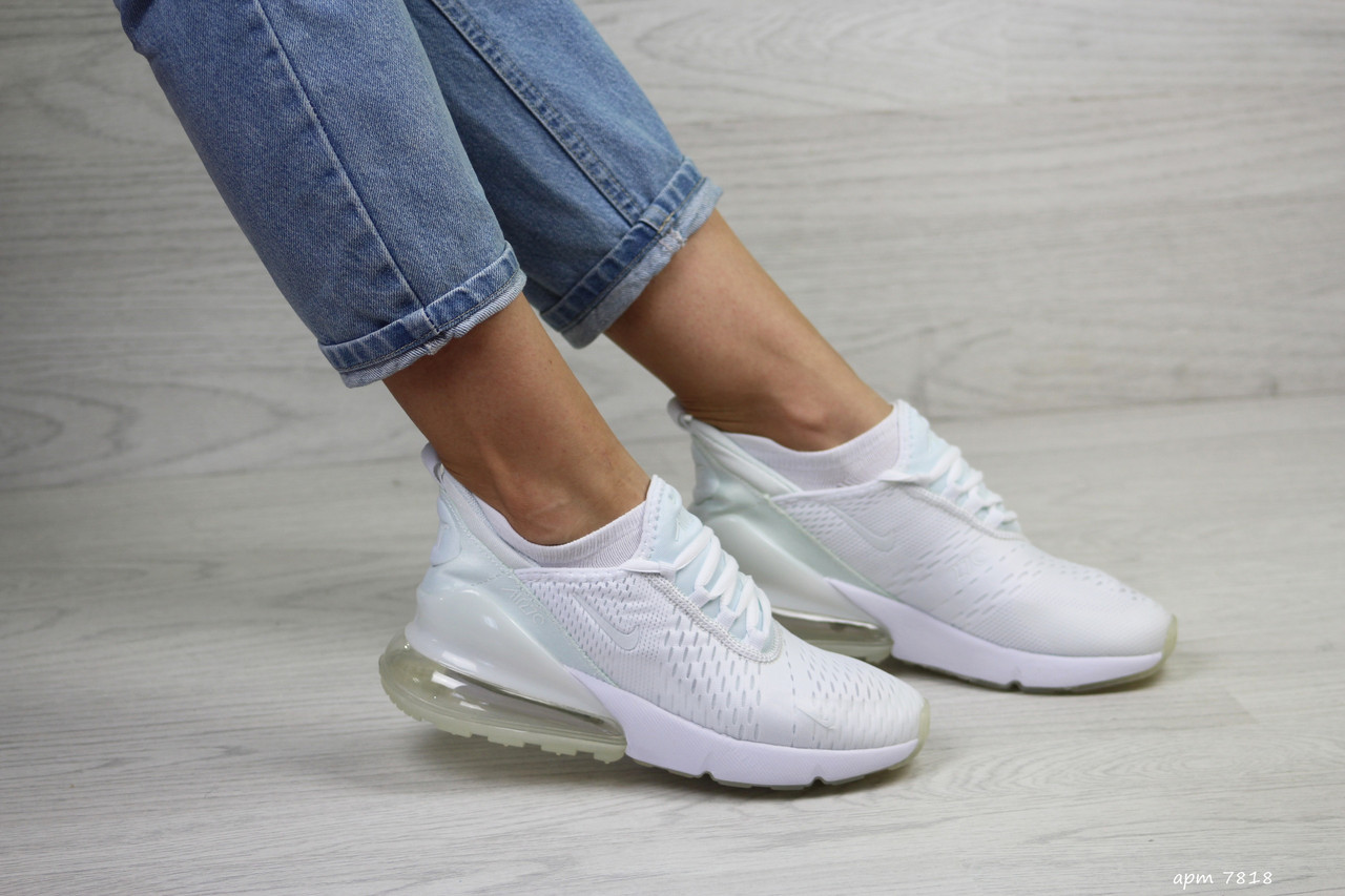 Женские кроссовки в стиле Nike Air Max 270, сетка, белые. 36(23 см), последний размер
Женские кроссовки в стиле Nike Air Max 270, сетка, белые. 36(23 см), последний размер