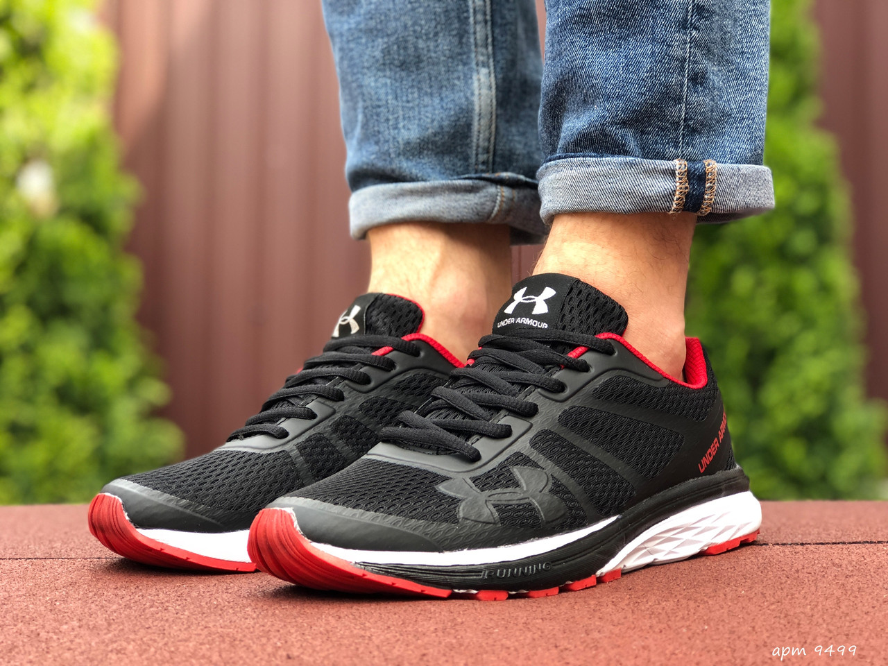 Мужские кроссовки в стиле Under Armour, сетка, черные с белым, 41 (26,3 см), размеры:41,42,43,44,45
Мужские кроссовки в стиле Under Armour, сетка, черные с белым, 41 (26,3 см), размеры:41,42,43,44,45
