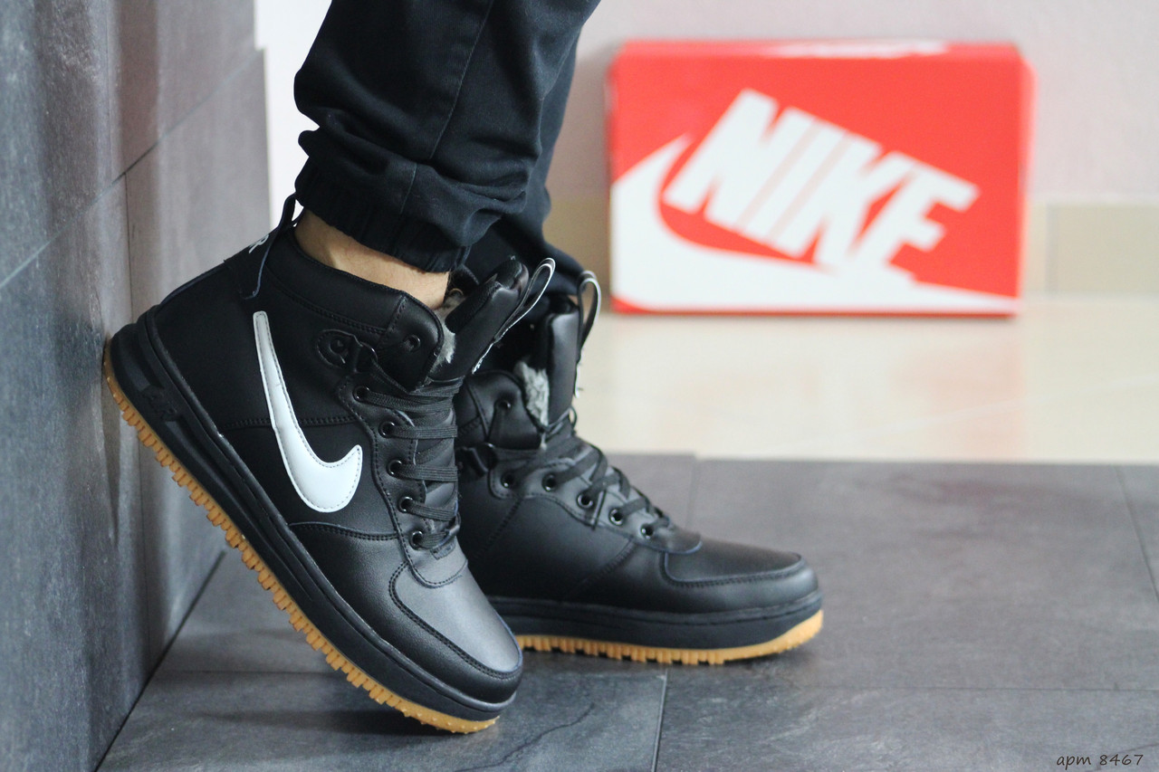 Мужские зимние кроссовки на меху в стиле Nike Lunar Force 1, кожа, черные с белым 45 (29,5 см)
Мужские зимние кроссовки на меху в стиле Nike Lunar Force 1, кожа, черные с белым 45 (29,5 см)
