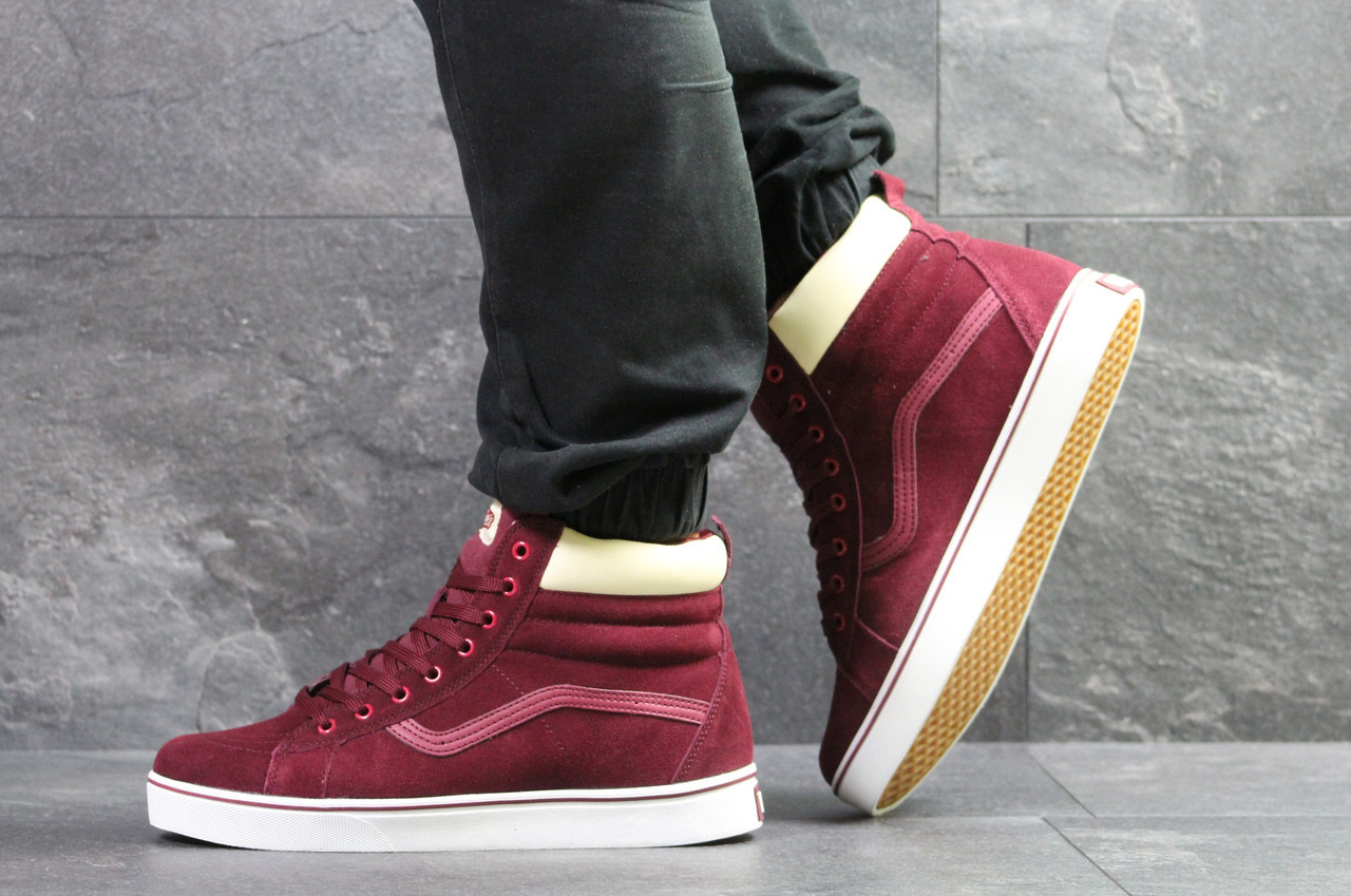 Мужские зимние кроссовки в стиле Vans, бордовые 41 (26,5 см), размеры:41,43,44,45,46
Мужские зимние кроссовки в стиле Vans, бордовые 41 (26,5 см), размеры:41,43,44,45,46