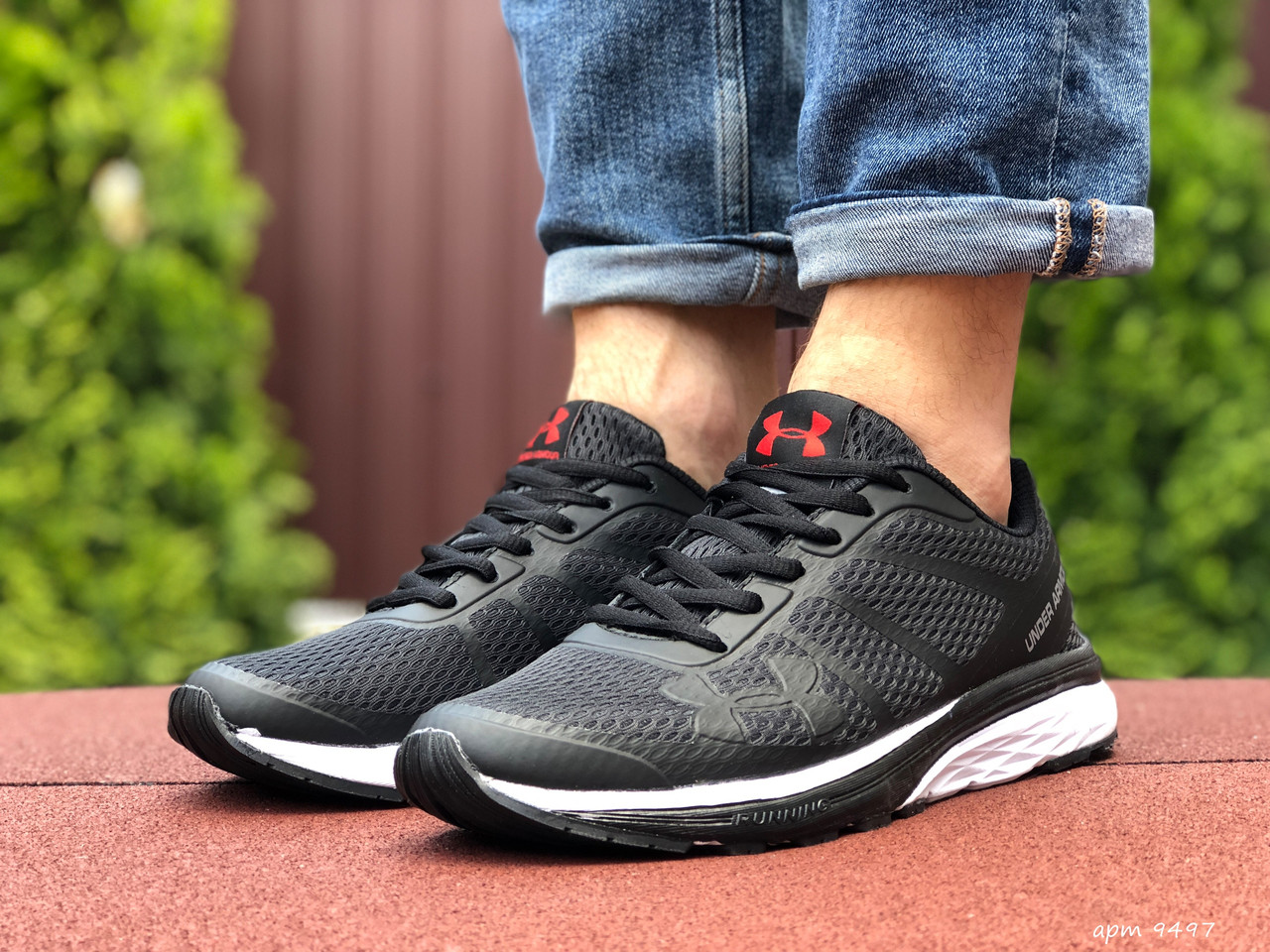 Мужские кроссовки в стиле Under Armour, сетка, черные с белым, 42 (27 см), размеры:41,42,44,45
Мужские кроссовки в стиле Under Armour, сетка, черные с белым, 42 (27 см), размеры:41,42,44,45