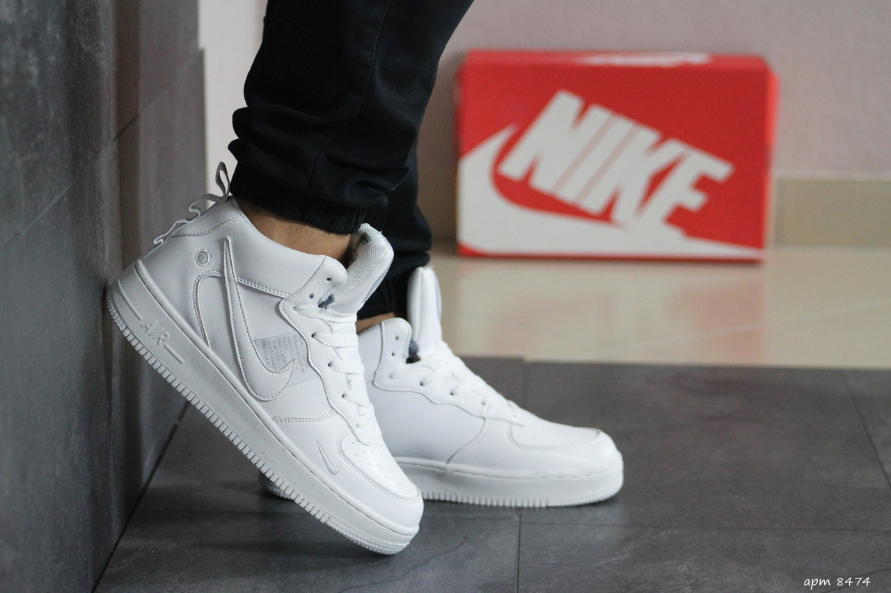 Мужские зимние кроссовки на меху в стиле Nike Lunar Force, кожа, белые 45 (28,2 см), размеры:44,45
Мужские зимние кроссовки на меху в стиле Nike Lunar Force, кожа, белые 45 (28,2 см), размеры:44,45