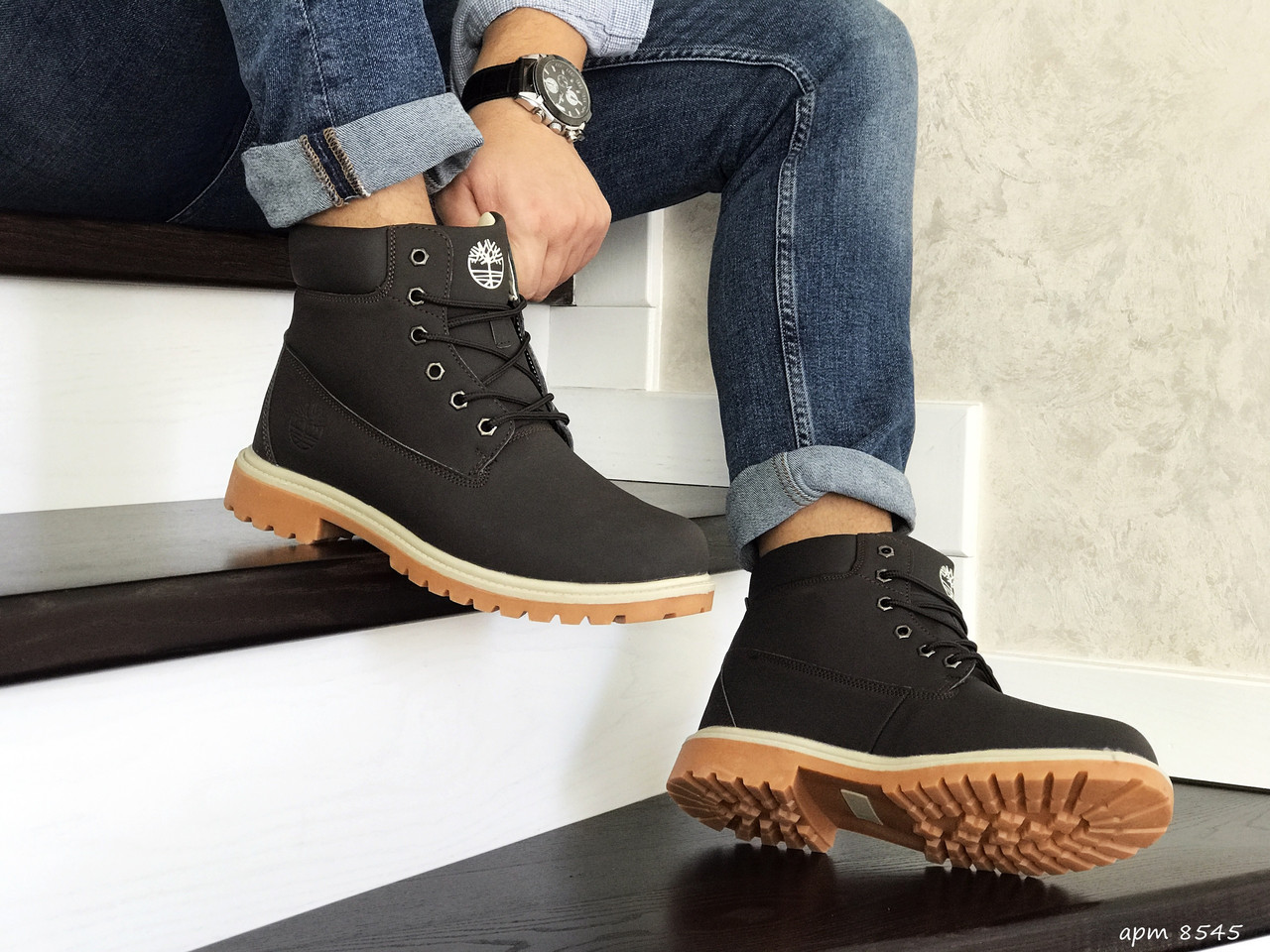 Мужские зимние ботинки на меху в стиле Timberland, кожзам, коричневые 42 (27 см), размеры:41,42,44,45
Мужские зимние ботинки на меху в стиле Timberland, кожзам, коричневые 42 (27 см), размеры:41,42,44,45