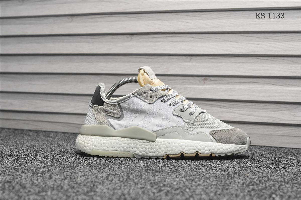 Мужские кроссовки в стиле Adidas Nite Jogger, замша, сетка,,бежевые 42(26,5 см), размеры:41,42,43,44,45
Мужские кроссовки в стиле Adidas Nite Jogger, замша, сетка,,бежевые 42(26,5 см), размеры:41,42,43,44,45