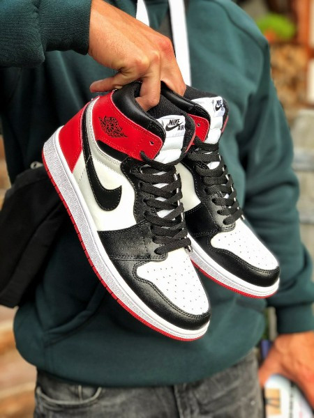 Кроссовки мужские Nike Air Jordan 1 Retro черно-красные, Найк Джордан, натуральная кожа, код Z-2063
Кроссовки мужские Nike Air Jordan 1 Retro черно-красные, Найк Джордан, натуральная кожа, код Z-2063