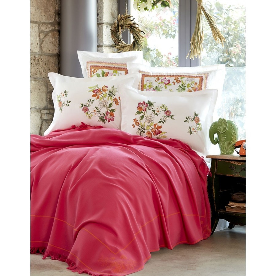 Комплект постельного белья Karaca Home - Siena fusya 2018-2 фуксия pike jacquard 200*240 евро
Комплект постельного белья Karaca Home - Siena fusya 2018-2 фуксия pike jacquard 200*240 евро