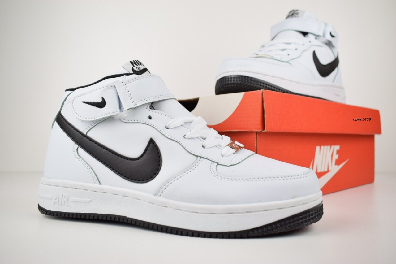 Женские зимние кроссовки Nike Air Force 1 Mid Black White / Найк Аир Форс 1 Мид Черные Белые 39, Белый
Женские зимние кроссовки Nike Air Force 1 Mid Black White / Найк Аир Форс 1 Мид Черные Белые 39, Белый