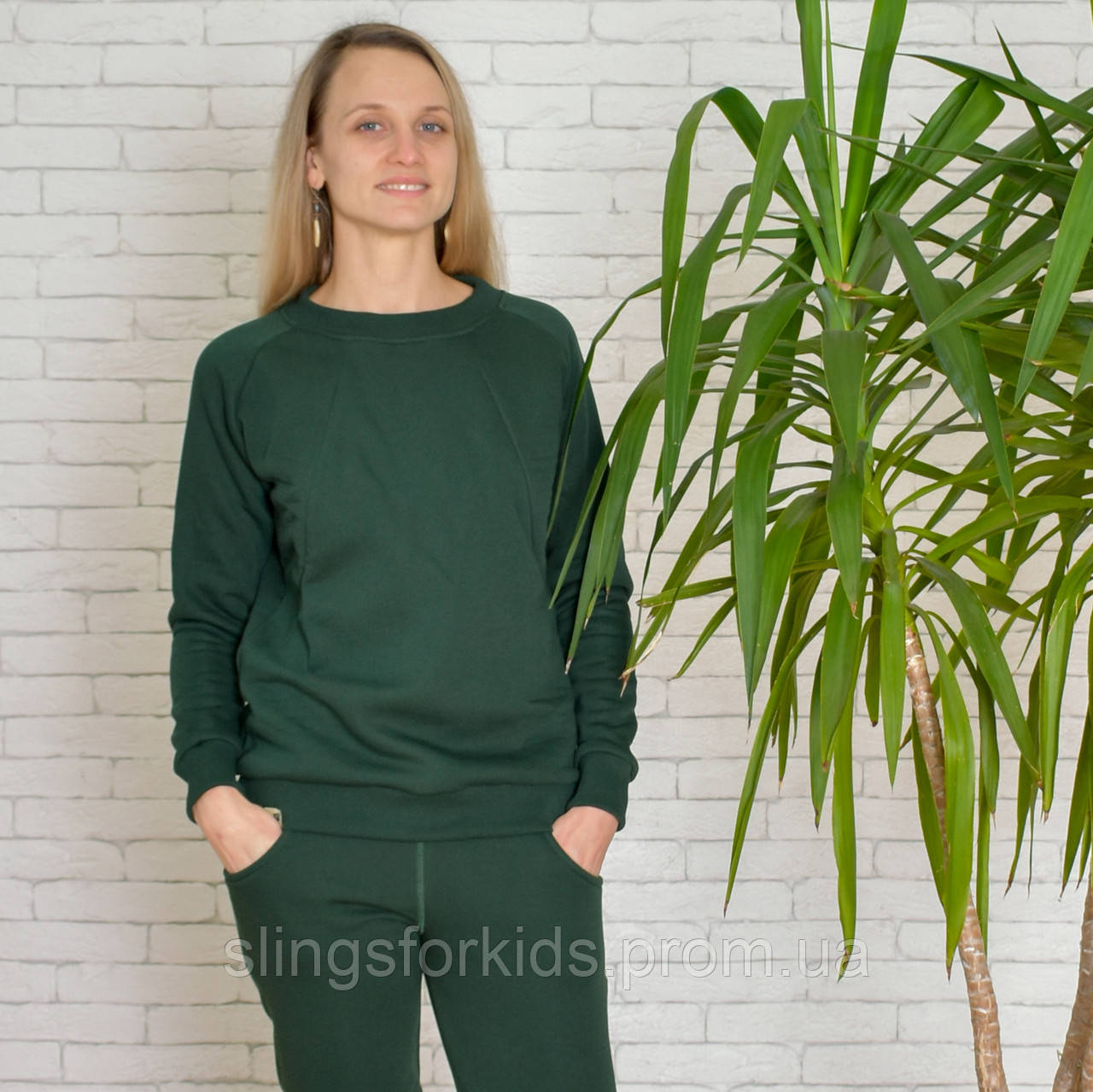 Теплый оверсайз свитшот Хвоя (с начесом) для кормления грудью от For Kids (подходит для беременных) XS
Теплый оверсайз свитшот Хвоя (с начесом) для кормления грудью от For Kids (подходит для беременных) XS