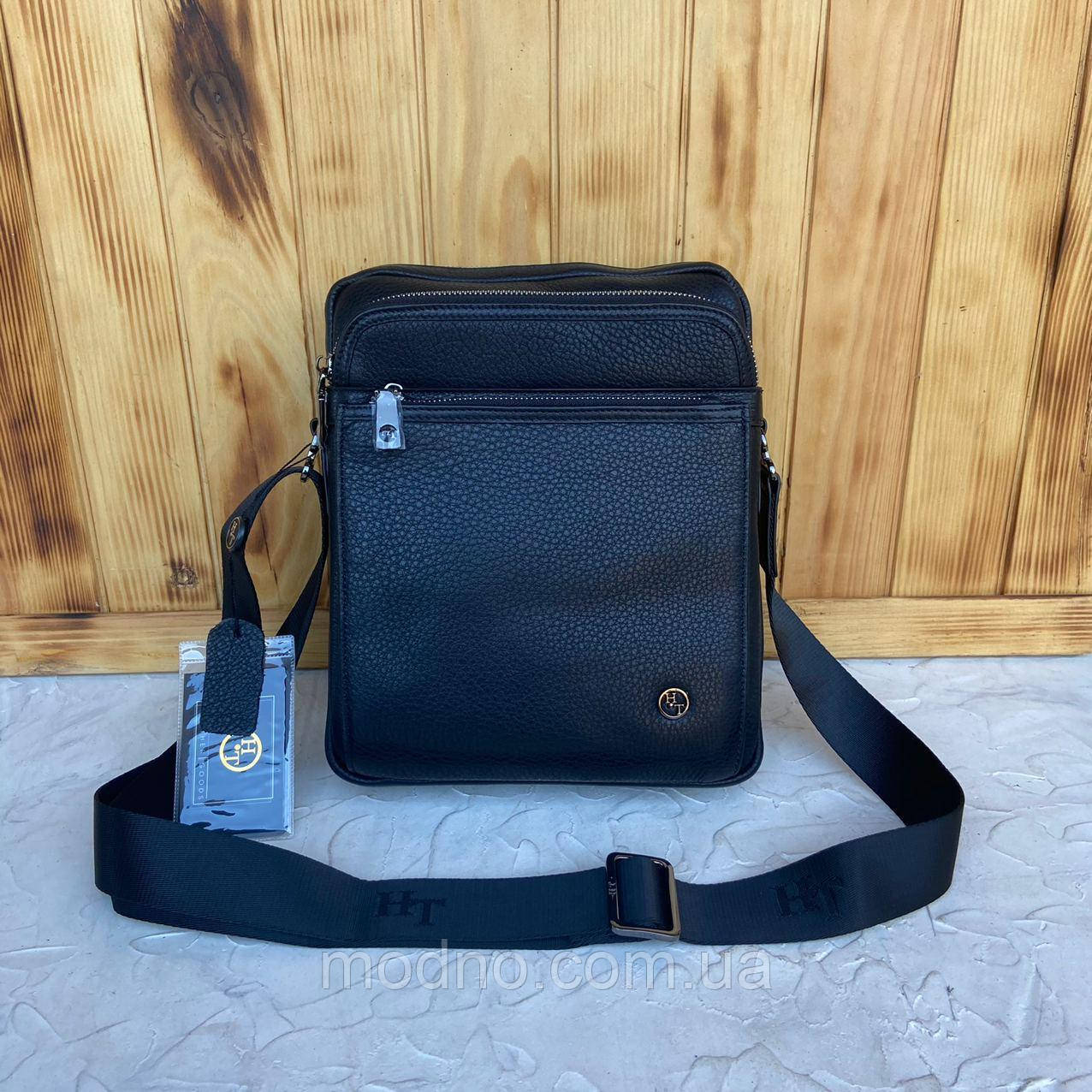 Мужская кожаная удобная сумка на и через плечо на три отделения H.T. Leather, Черный
Мужская кожаная удобная сумка на и через плечо на три отделения H.T. Leather, Черный
