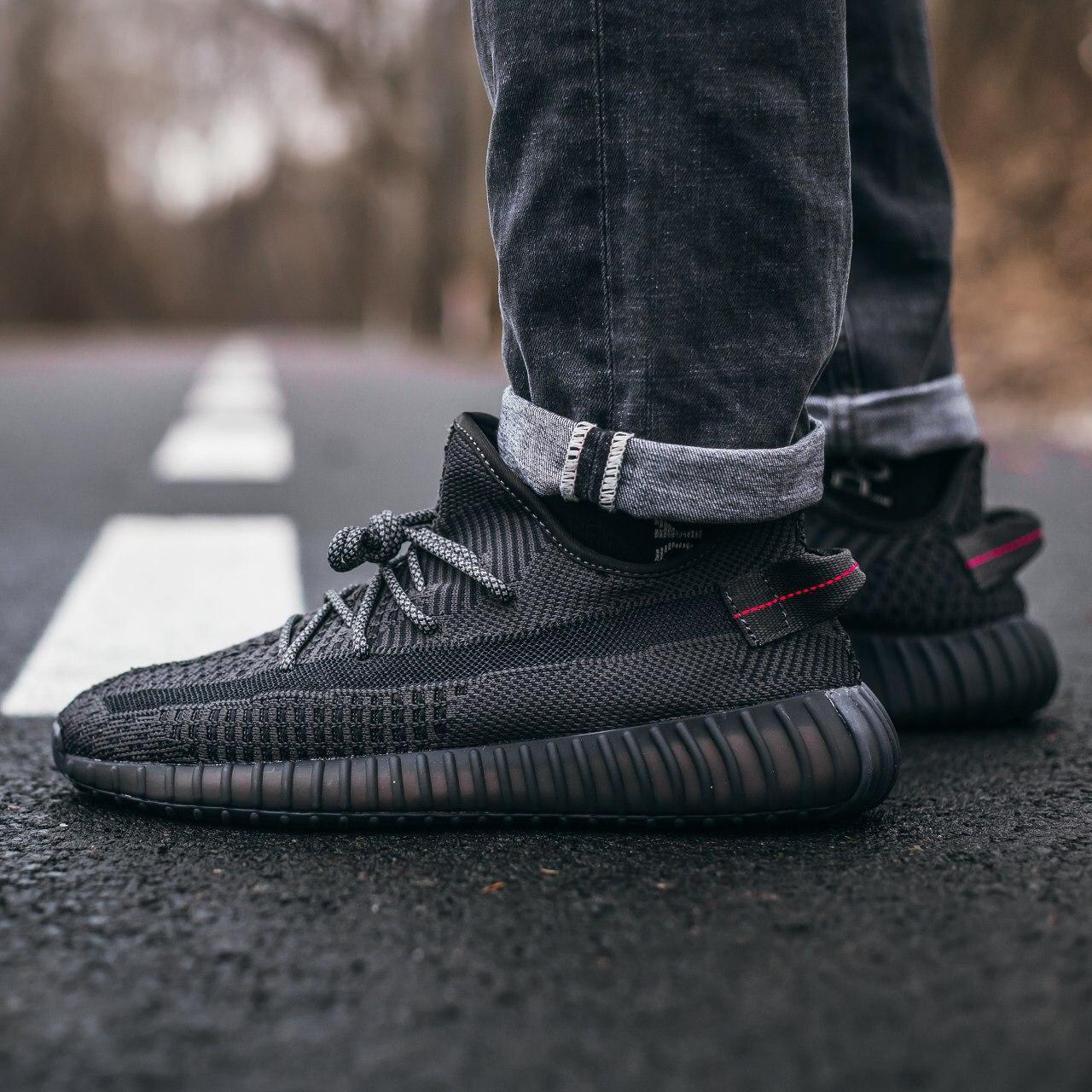 Мужские кроссовки Adidas Yeezy Boost 350 Black / Адидас Изи Буст 350 Черные 44, Черный
Мужские кроссовки Adidas Yeezy Boost 350 Black / Адидас Изи Буст 350 Черные 44, Черный