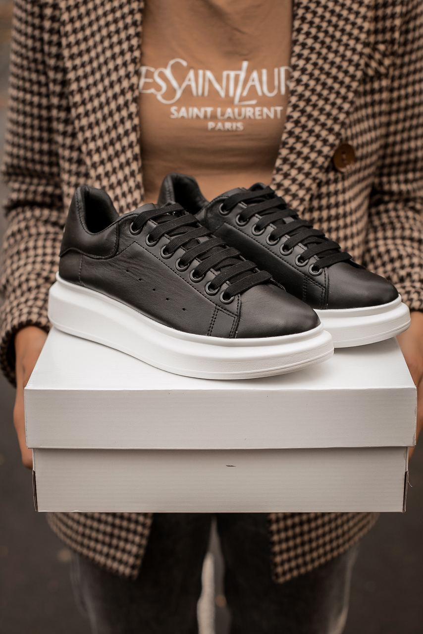 Женские кроссовки Alexander McQueen “Black White ” / Александр МакКуин Черные Белые, Белый
Женские кроссовки Alexander McQueen “Black White ” / Александр МакКуин Черные Белые, Белый