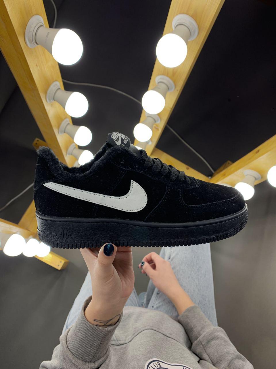 Женские зимние кроссовки Nike Air Force 1 Black / Найк Аир Форс 1 Черные 38, Черный
Женские зимние кроссовки Nike Air Force 1 Black / Найк Аир Форс 1 Черные 38, Черный