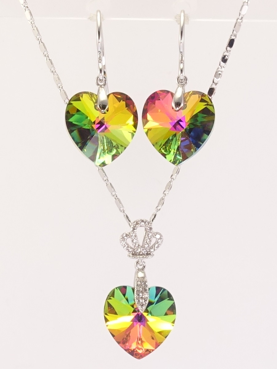 Набор XP Родий с кр-ми Swarovski Серьги Кулон на цепочке "Кристальные сердечки Vitrail Medium" длина 39-45см
Набор XP Родий с кр-ми Swarovski Серьги Кулон на цепочке "Кристальные сердечки Vitrail Medium" длина 39-45см