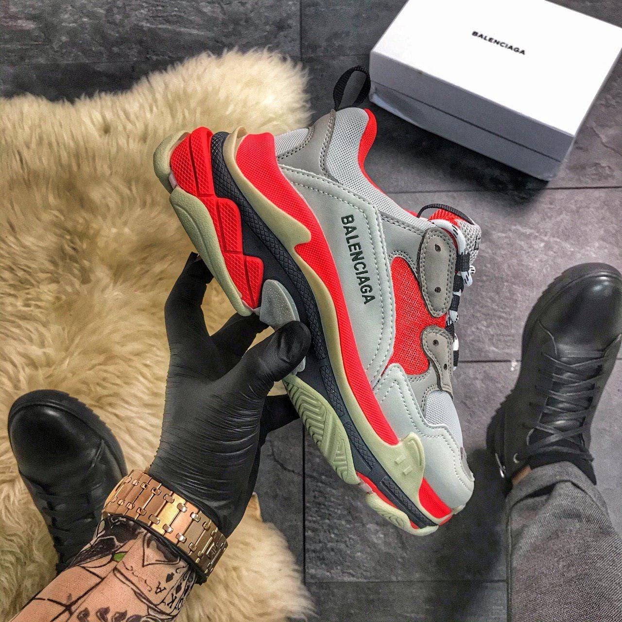 Женские кроссовки Balenciaga Triple S Clear Sole Red Gray / Баленсиага Трипл С Красные Серые 37, Серый
Женские кроссовки Balenciaga Triple S Clear Sole Red Gray / Баленсиага Трипл С Красные Серые 37, Серый