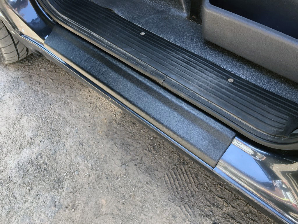 Mercedes Vito W638 Пластиковые накладки на пороги Мат / Пластиковые накладки на пороги Мерседес Бенц Вито W638
Mercedes Vito W638 Пластиковые накладки на пороги Мат / Пластиковые накладки на пороги Мерседес Бенц Вито W638