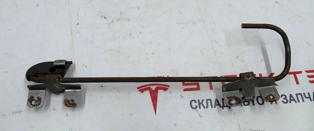 Зап. части для авто Tesla. Упор спинки двойного левого сиденья 2-го ряда в сборе с кронштейнами крепления
Зап. части для авто Tesla. Упор спинки двойного левого сиденья 2-го ряда в сборе с кронштейнами крепления