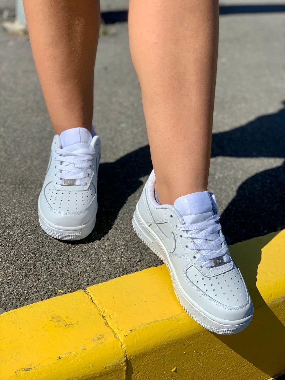 Кроссовки женские Nike Air Force. Демисезонные женские кроссовки Найк Аир Форс. Кроссовки Найк белые., Белый
Кроссовки женские Nike Air Force. Демисезонные женские кроссовки Найк Аир Форс. Кроссовки Найк белые., Белый