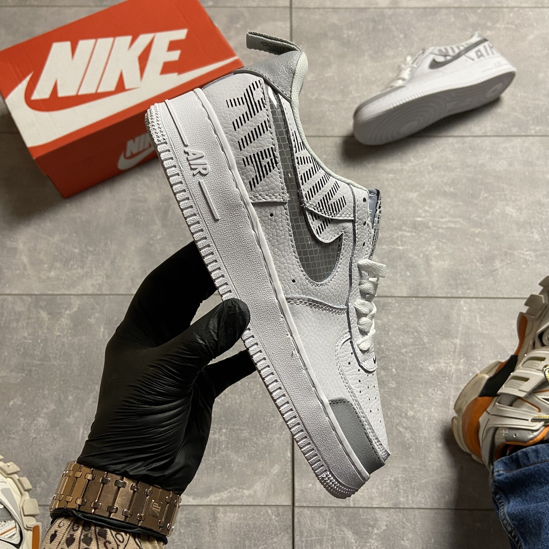 Мужские кроссовки Nike Air Force '07 LV8 white/grey (Серый) Найк Аир Форс '07, Серебро
Мужские кроссовки Nike Air Force '07 LV8 white/grey (Серый) Найк Аир Форс '07, Серебро