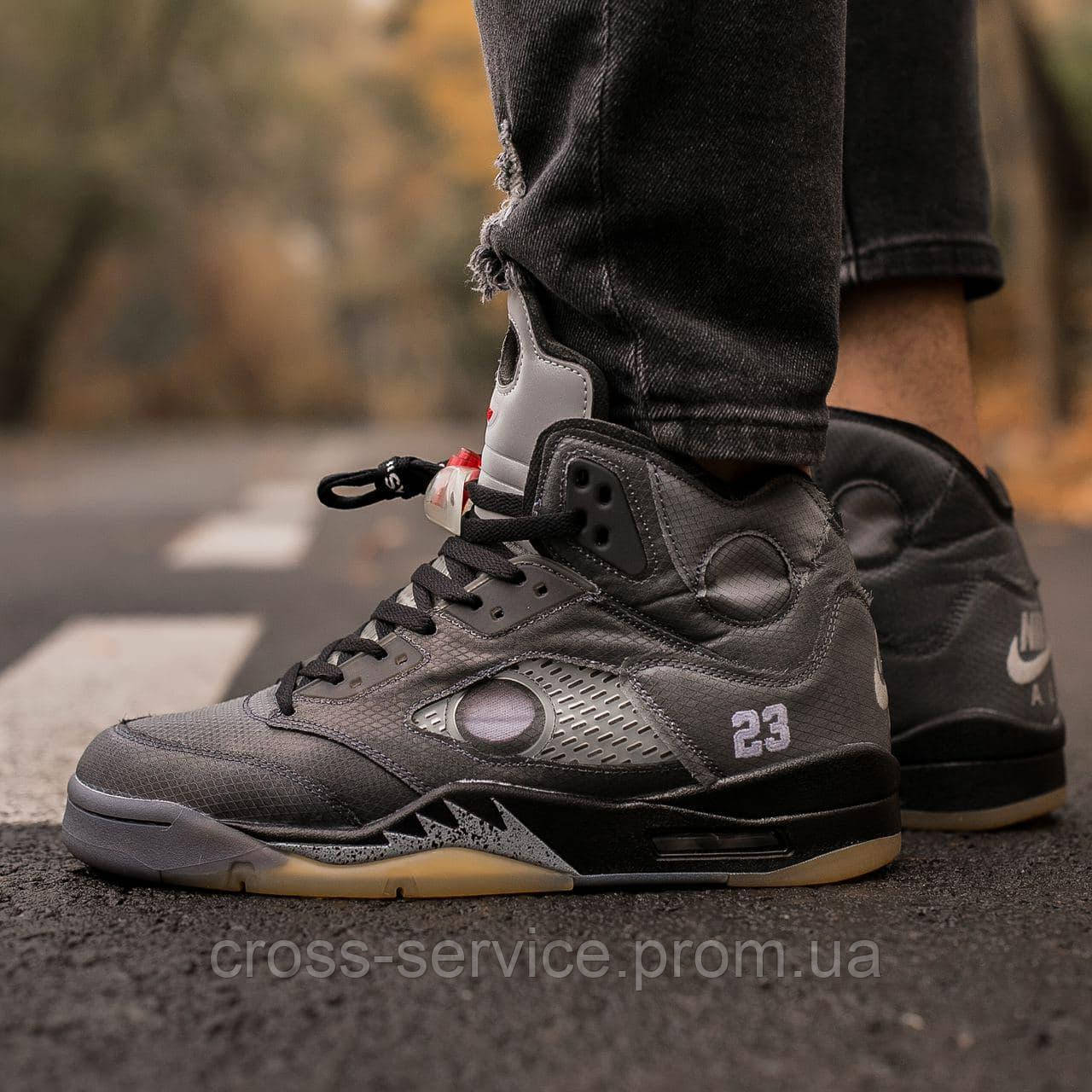 Кроссовки мужские Nike Air Jordan Retro 5 x Off white кросівки чоловічі найк красовки найк джордан ретро 43, Серый
Кроссовки мужские Nike Air Jordan Retro 5 x Off white кросівки чоловічі найк красовки найк джордан ретро 43, Серый