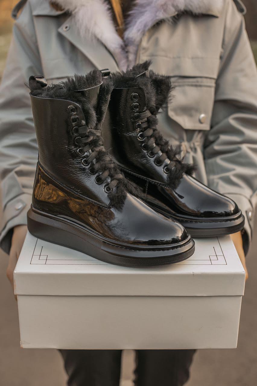 Женские зимние ботинки Alexander McQueen Luxury Boots Black / Сапоги Александр Маквин Черные МЕХ, Черный
Женские зимние ботинки Alexander McQueen Luxury Boots Black / Сапоги Александр Маквин Черные МЕХ, Черный