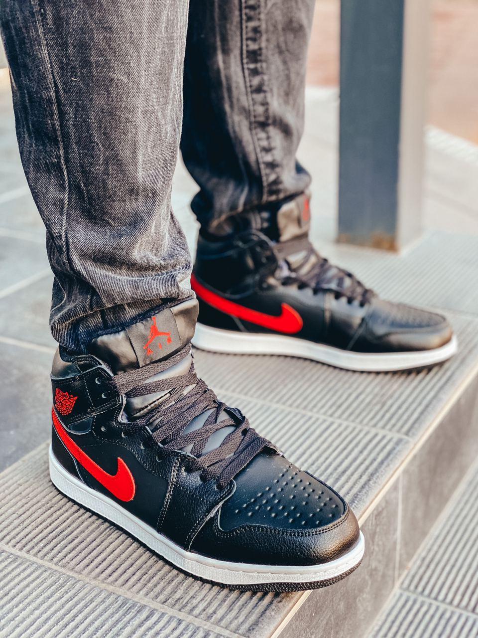 Мужские кроссовки Nike Air Jordan 1 Retro Red Black / Найк Аир Джордан 1 Ретро Красные Черные 45, Красный
Мужские кроссовки Nike Air Jordan 1 Retro Red Black / Найк Аир Джордан 1 Ретро Красные Черные 45, Красный