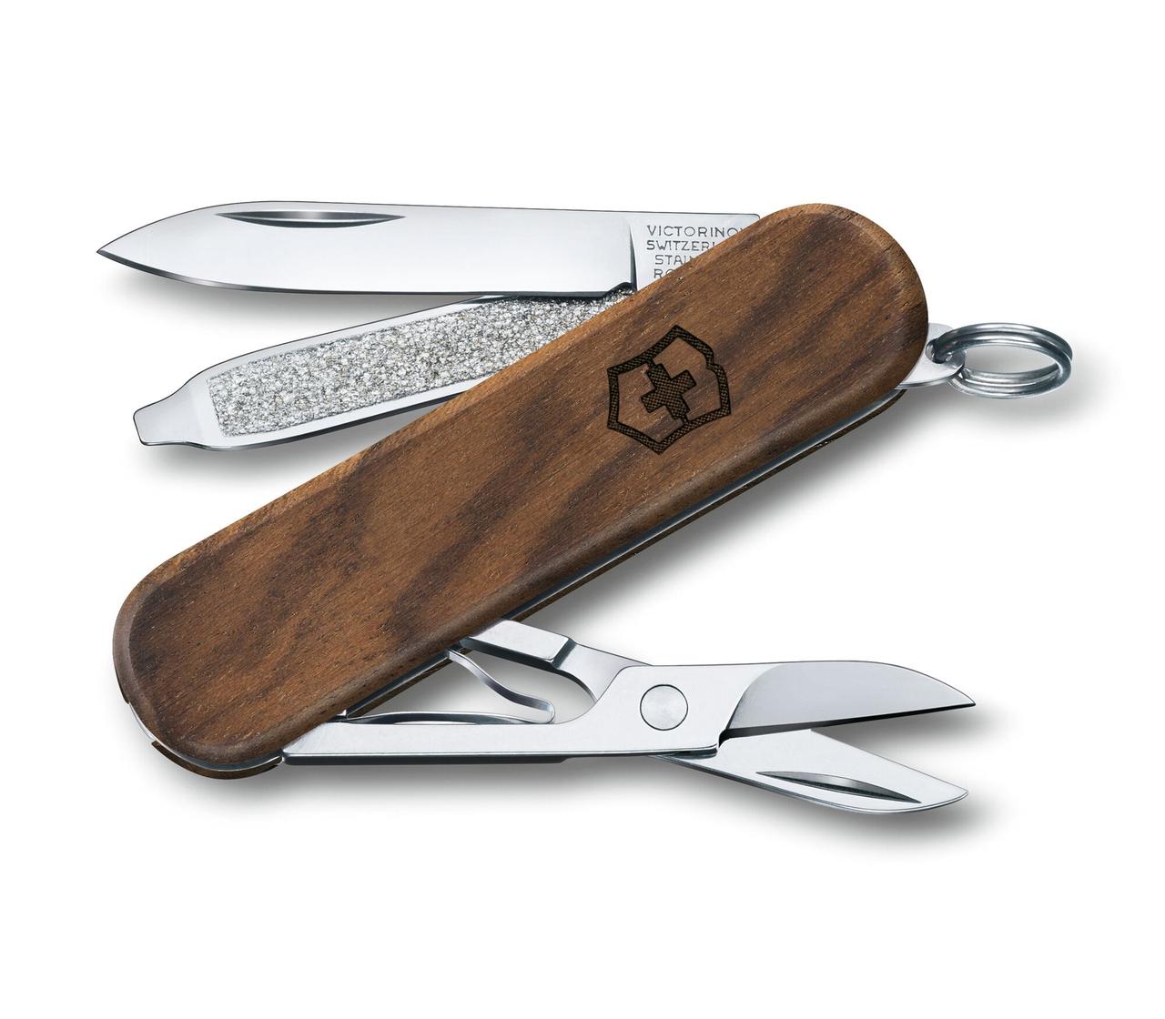 Швейцарский нож Victorinox Classic SD Wood 58 мм 6 функций Орех 0.6221.63, КОД: 1335038
Швейцарский нож Victorinox Classic SD Wood 58 мм 6 функций Орех 0.6221.63, КОД: 1335038